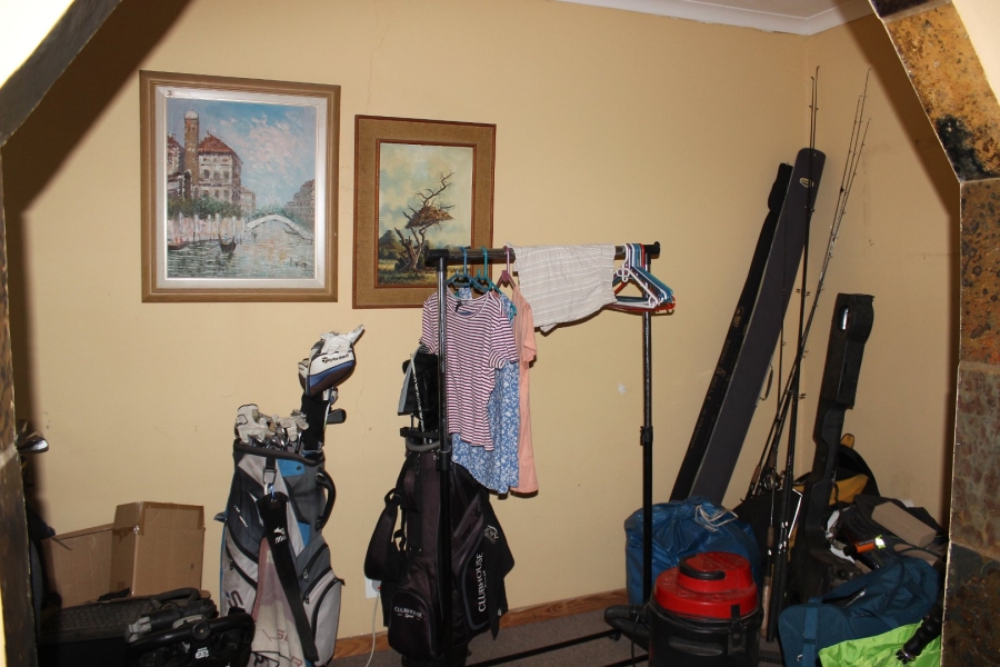 5 Bedroom Property for Sale in Deneysville Free State